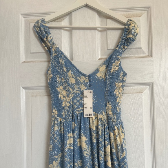 Urban Outfitters Midi Dress - Picture 1 of 4